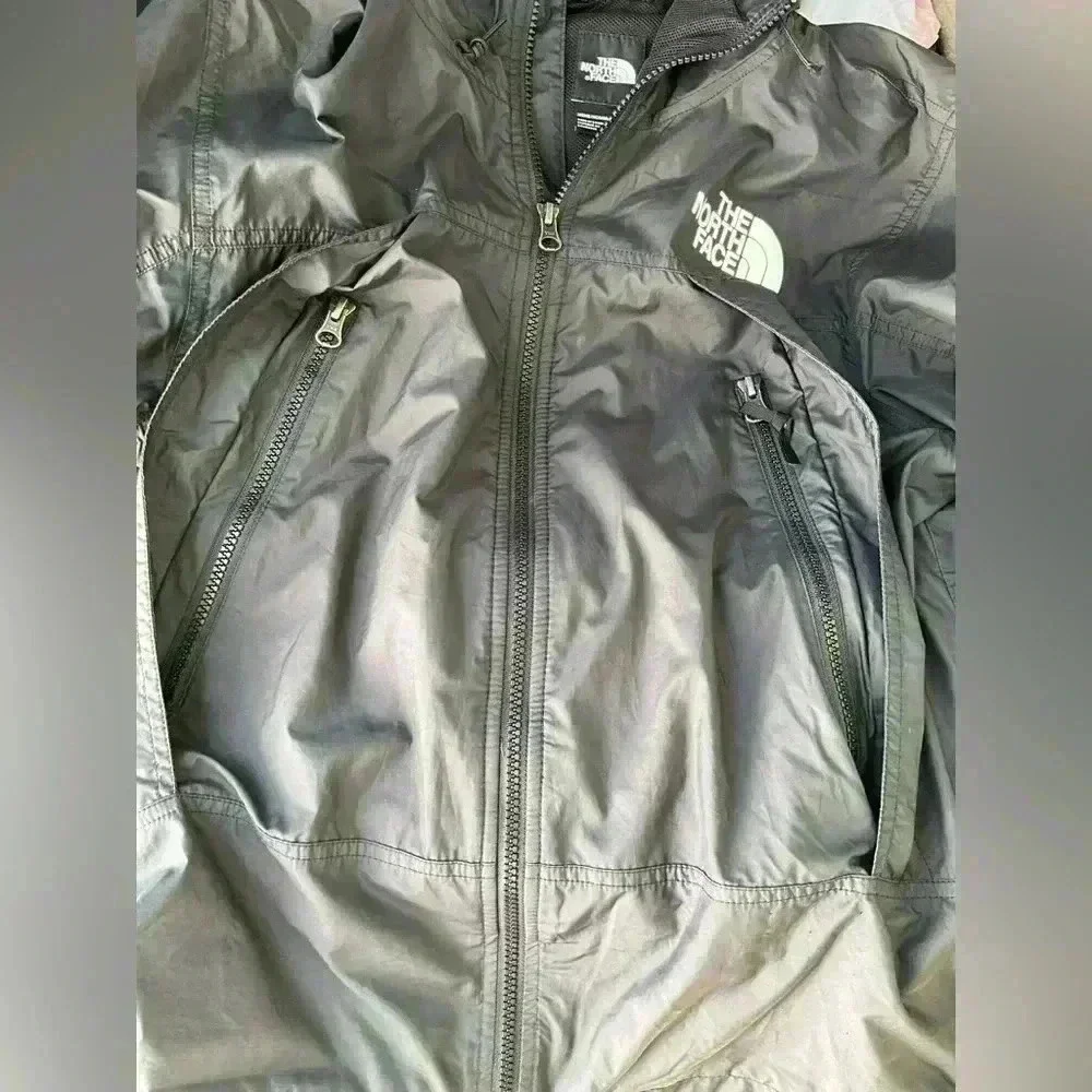 The North Face Men’s Size Small Black Hydrenaline Wind Jacket Good Condition